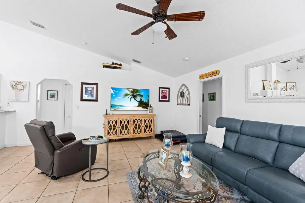 16835 69th Street N The Acreage FL 33470