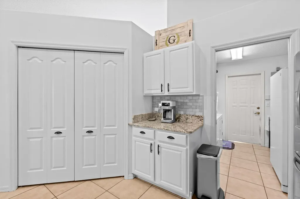 16835 69th Street N The Acreage FL 33470