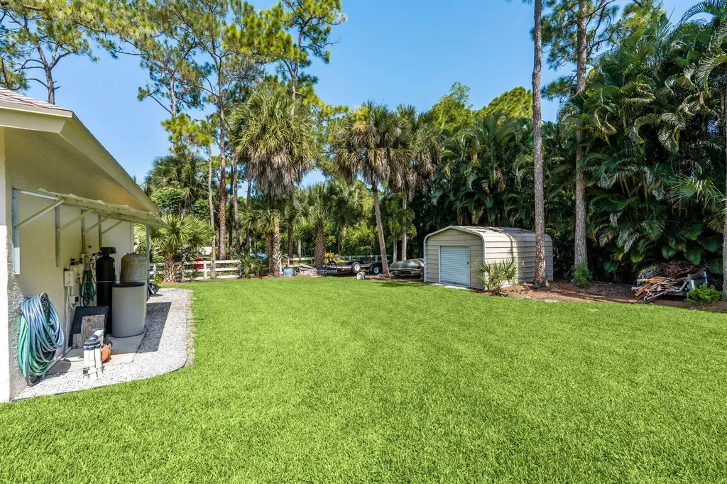 16835 69th Street N The Acreage FL 33470