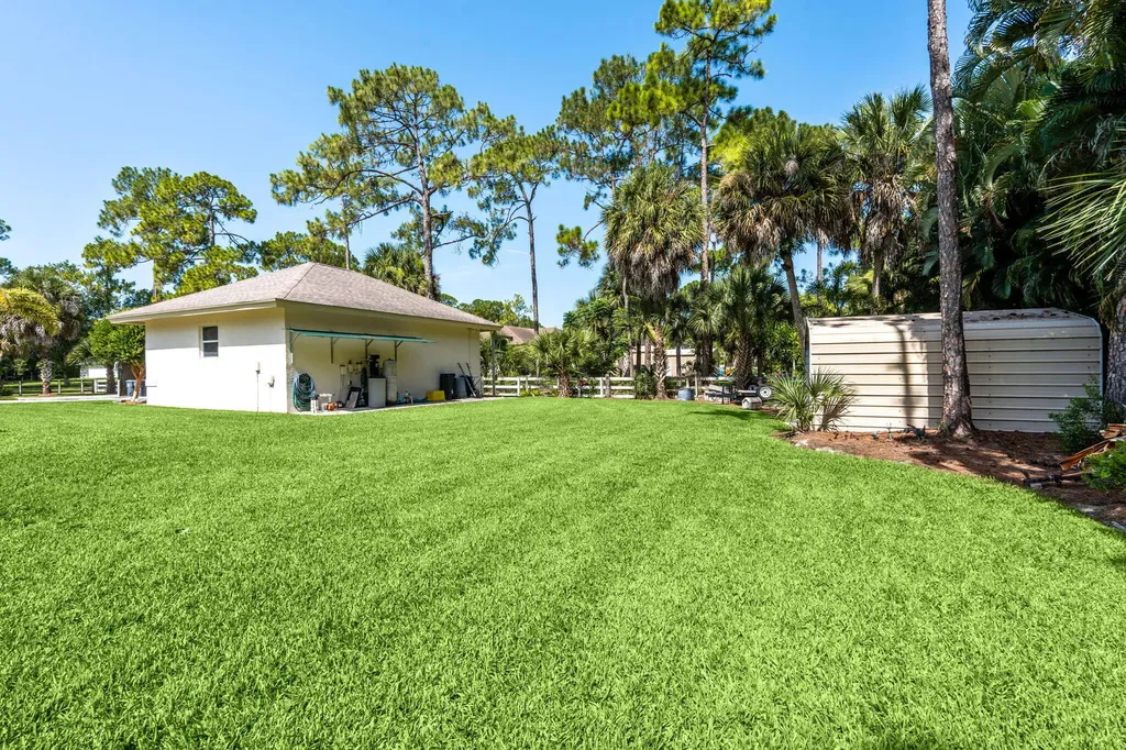 16835 69th Street N The Acreage FL 33470