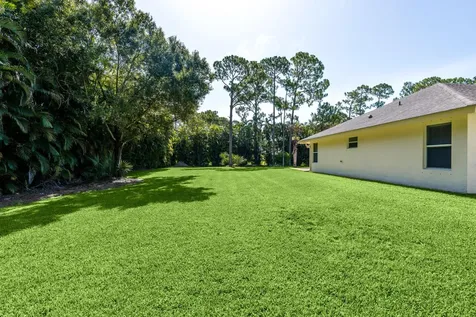16835 69th Street N The Acreage FL 33470
