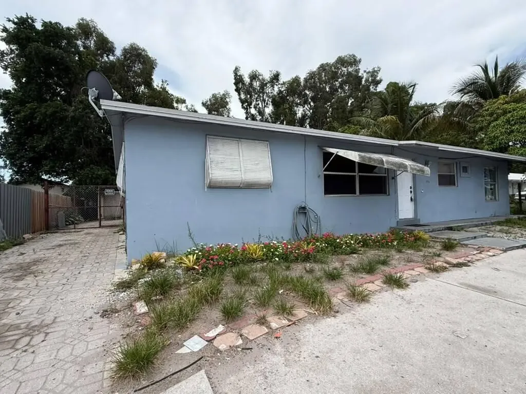 3956 Melaleuca Lane Lake Worth FL 33461