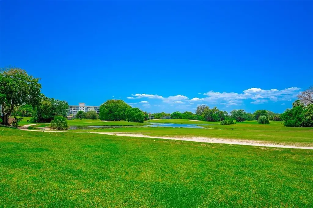 2681 S Course Pompano Beach FL 33069