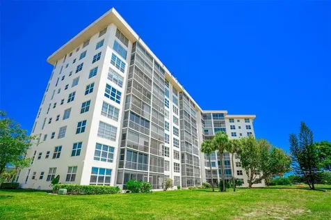 2681 S Course Pompano Beach FL 33069