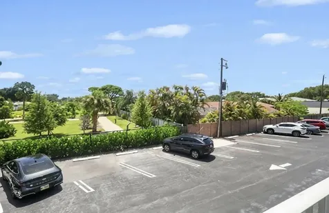 11 Garden Street Tequesta FL 33469