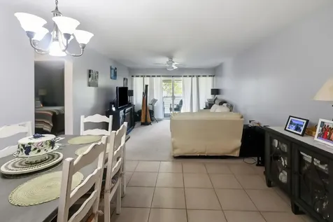 11 Garden Street Tequesta FL 33469