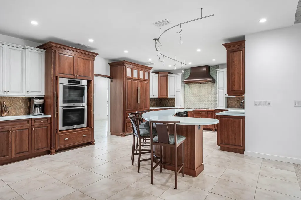 114 Glenbrook Court Atlantis FL 33462