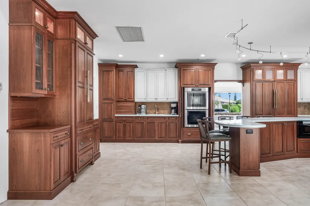 114 Glenbrook Court Atlantis FL 33462