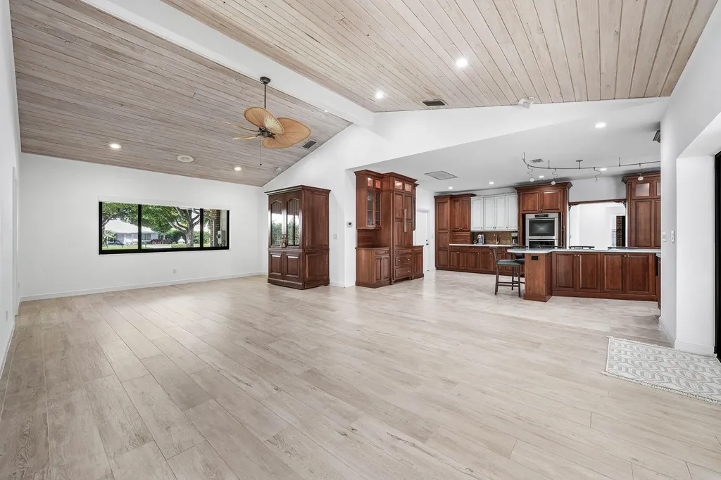 114 Glenbrook Court Atlantis FL 33462