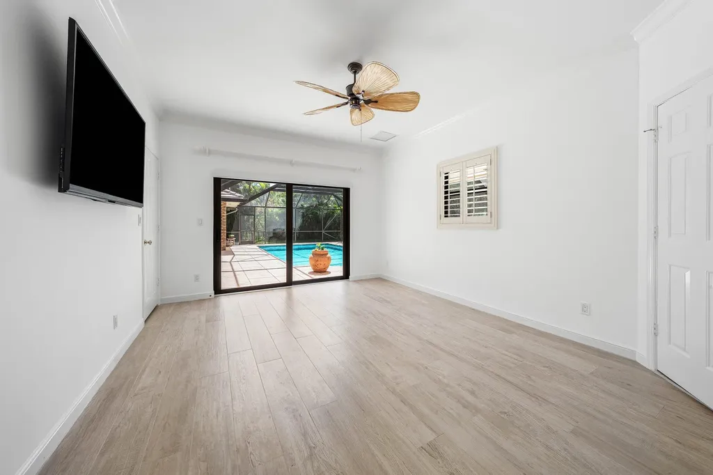114 Glenbrook Court Atlantis FL 33462