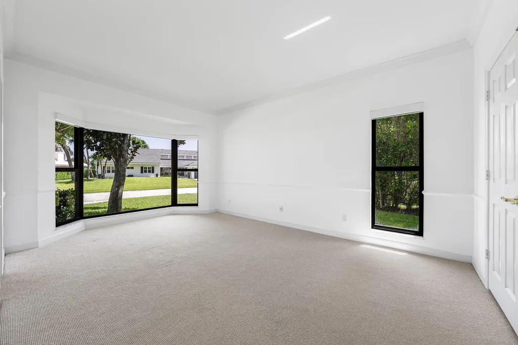 114 Glenbrook Court Atlantis FL 33462