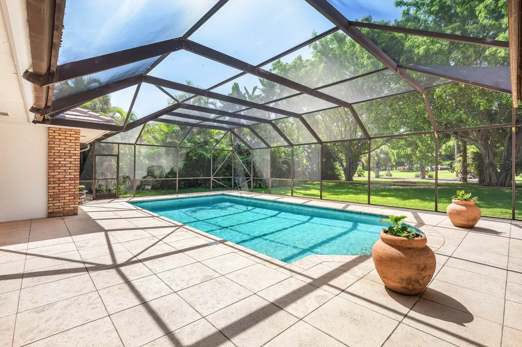 114 Glenbrook Court Atlantis FL 33462