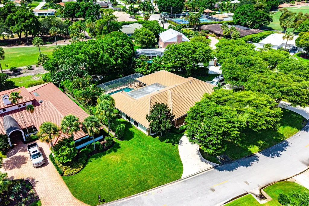 114 Glenbrook Court Atlantis FL 33462