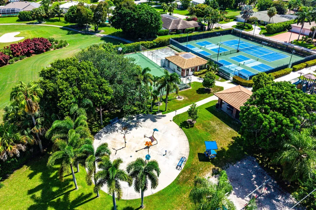 114 Glenbrook Court Atlantis FL 33462