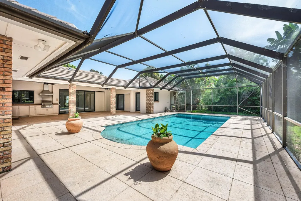 114 Glenbrook Court Atlantis FL 33462