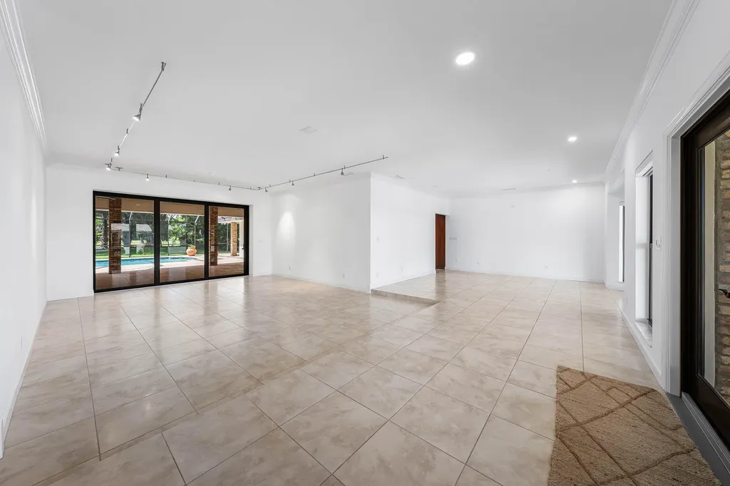 114 Glenbrook Court Atlantis FL 33462