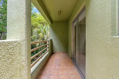 11099 NW 7th Street Miami FL 33172