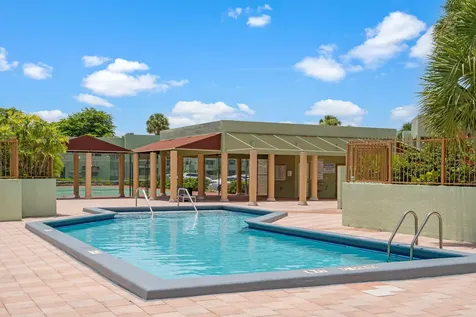 11099 NW 7th Street Miami FL 33172