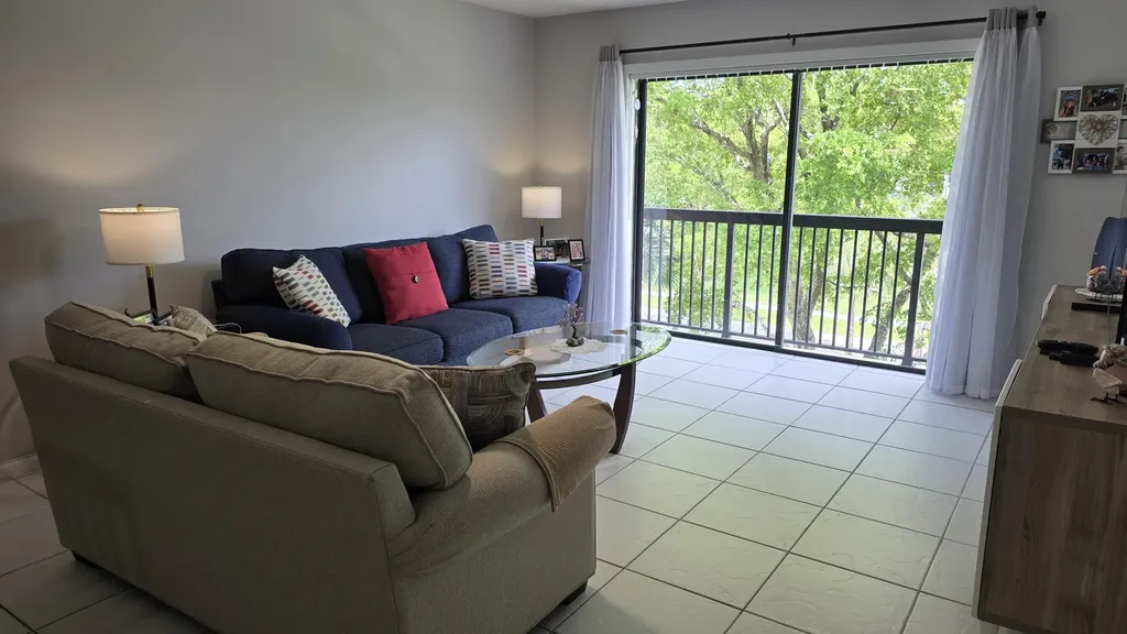 4965 E Sabal Palm Boulevard Tamarac FL 33319