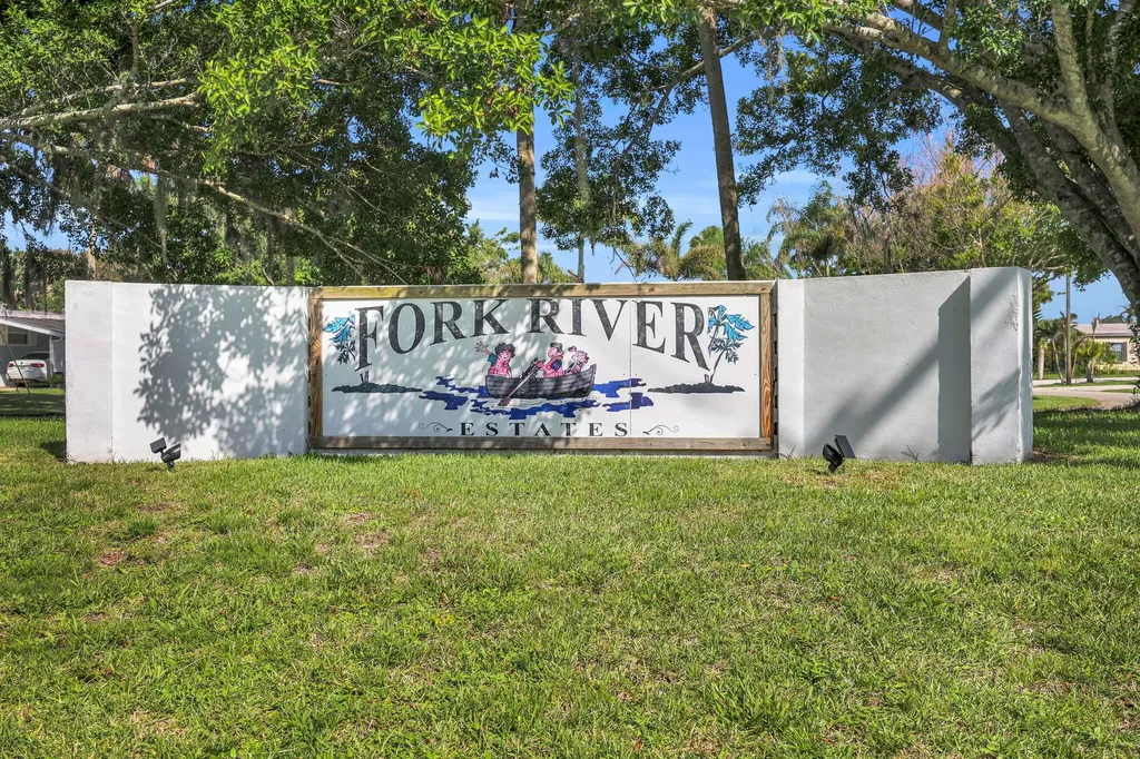 7639 SE Fork River Drive Stuart FL 34997