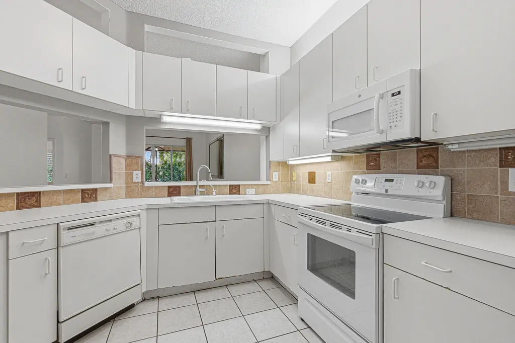 10168 Lombardy Drive Tamarac FL 33321