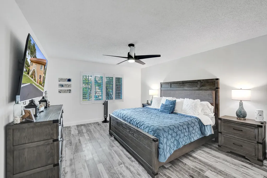 1930 NE 2nd Avenue Wilton Manors FL 33305