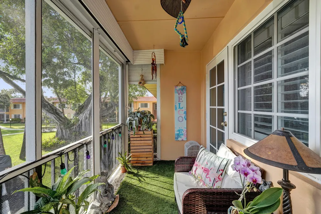 1930 NE 2nd Avenue Wilton Manors FL 33305
