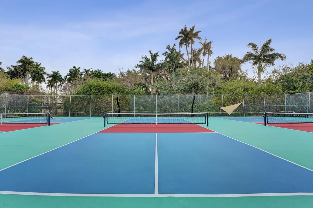 1930 NE 2nd Avenue Wilton Manors FL 33305