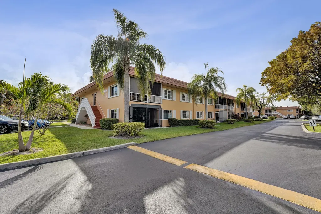 1930 NE 2nd Avenue Wilton Manors FL 33305