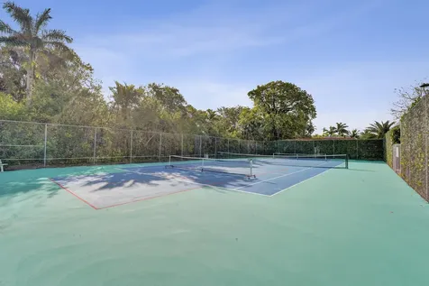 1930 NE 2nd Avenue Wilton Manors FL 33305