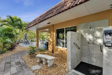 1930 NE 2nd Avenue Wilton Manors FL 33305