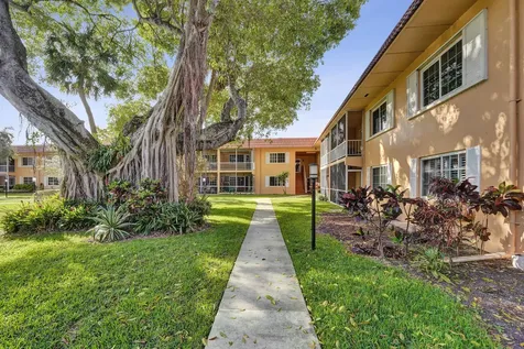 1930 NE 2nd Avenue Wilton Manors FL 33305