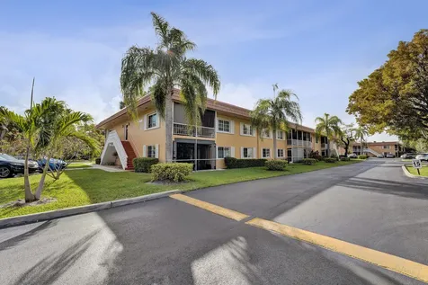 1930 NE 2nd Avenue Wilton Manors FL 33305