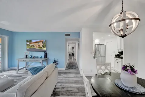 1930 NE 2nd Avenue Wilton Manors FL 33305
