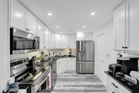 1930 NE 2nd Avenue Wilton Manors FL 33305