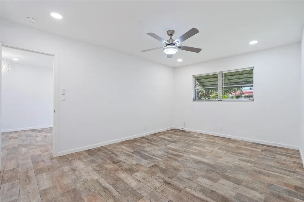 899 SE 2nd Avenue Deerfield Beach FL 33441