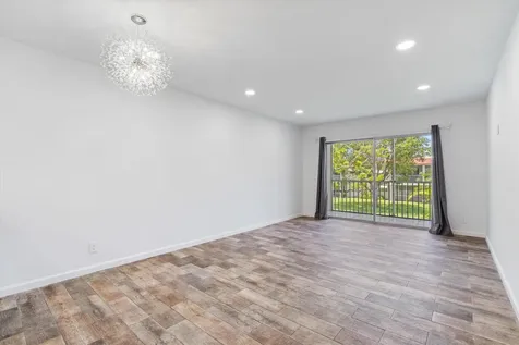 899 SE 2nd Avenue Deerfield Beach FL 33441