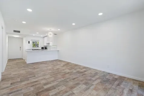 899 SE 2nd Avenue Deerfield Beach FL 33441