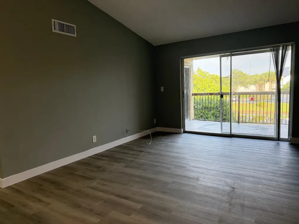 7670 Westwood Drive Tamarac FL 33321