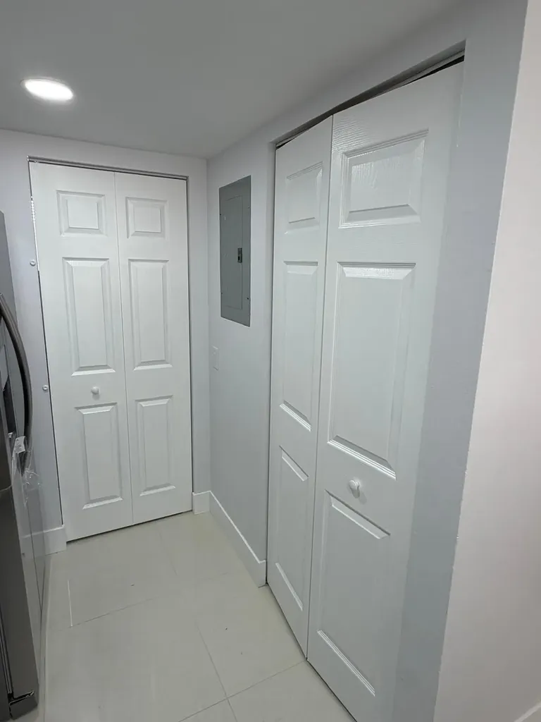 1041 NW 124th Avenue Pembroke Pines FL 33026