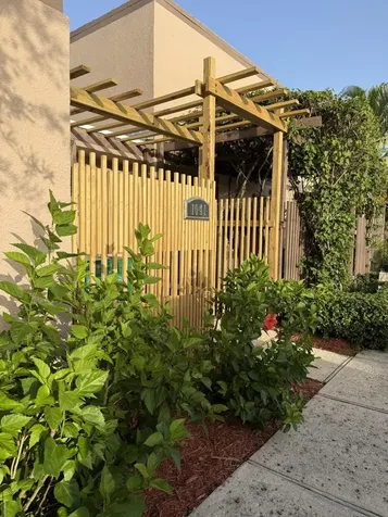 1041 NW 124th Avenue Pembroke Pines FL 33026