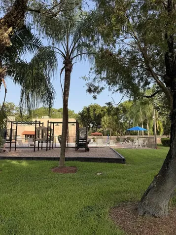 1041 NW 124th Avenue Pembroke Pines FL 33026