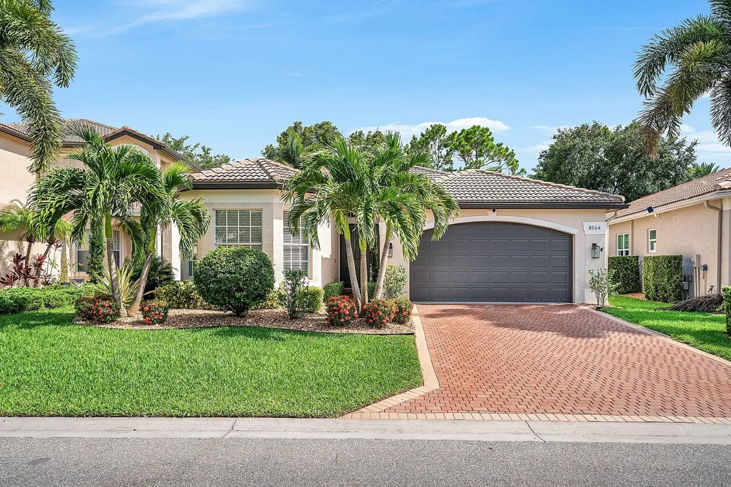 8564 Breezy Oak Way Boynton Beach FL 33473