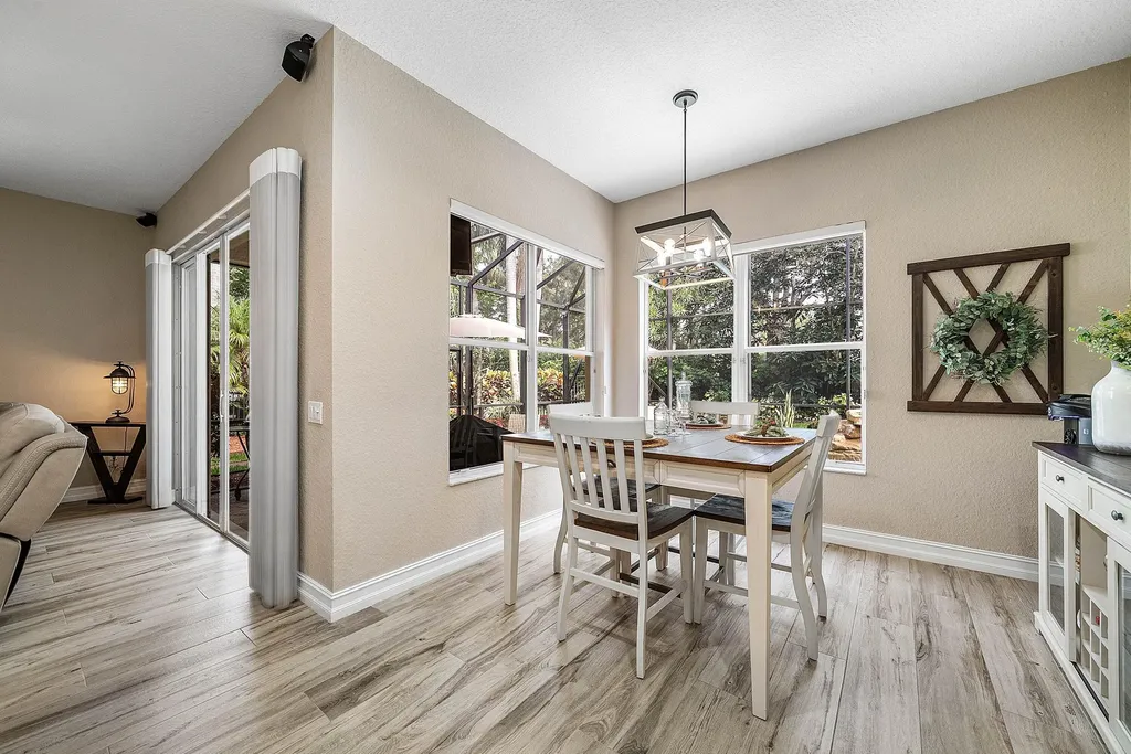 8564 Breezy Oak Way Boynton Beach FL 33473