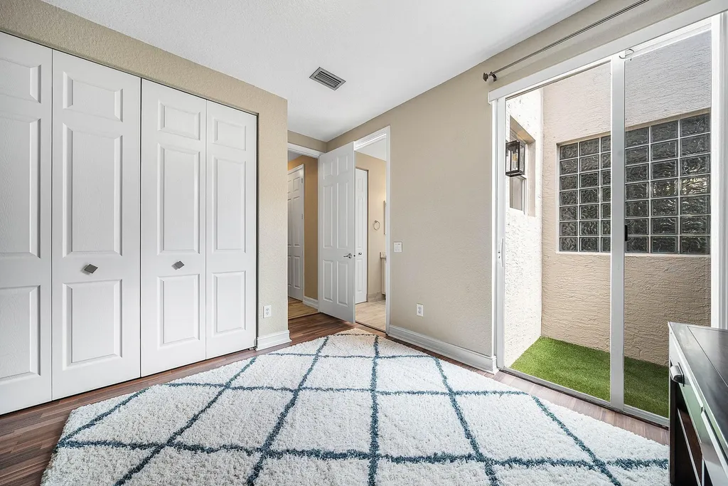 8564 Breezy Oak Way Boynton Beach FL 33473