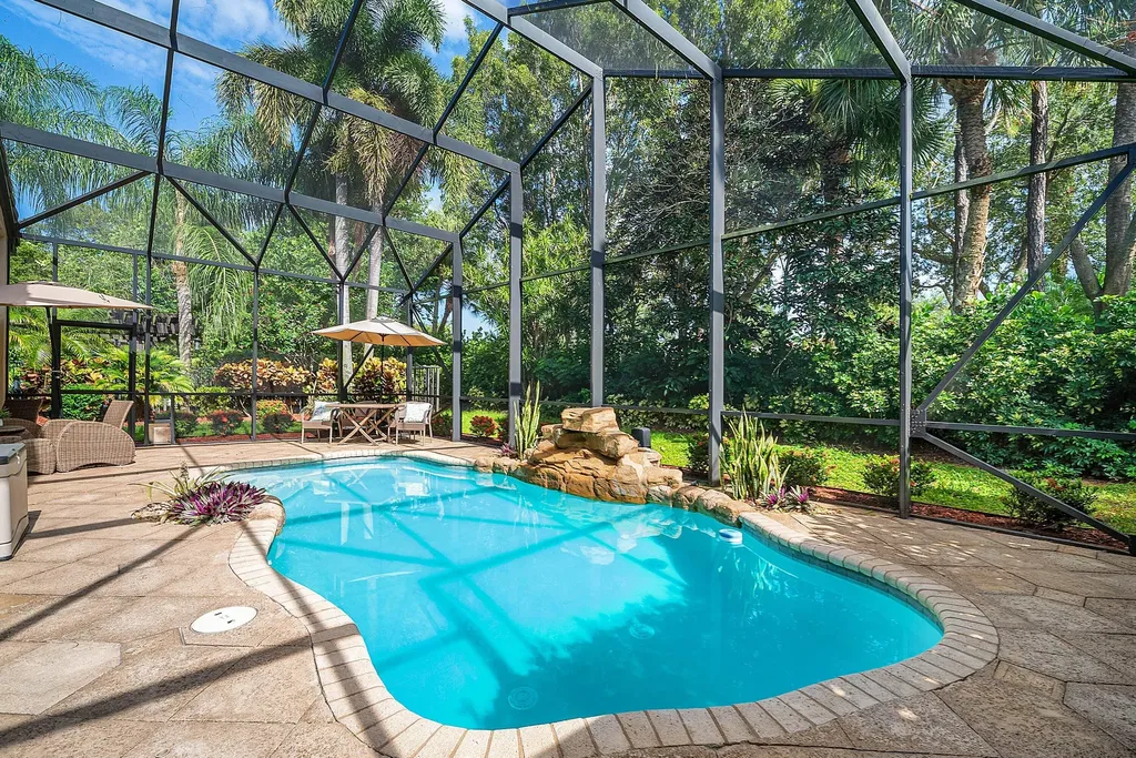 8564 Breezy Oak Way Boynton Beach FL 33473