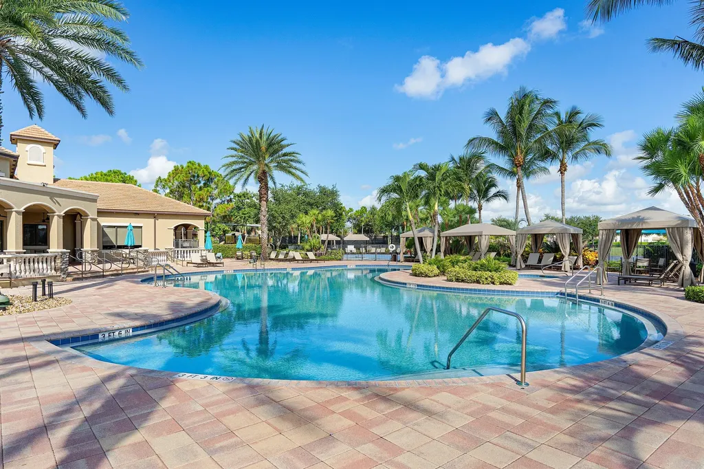 8564 Breezy Oak Way Boynton Beach FL 33473