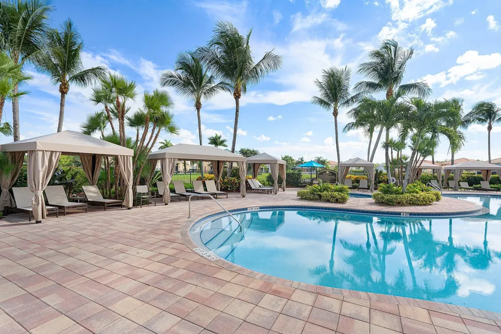 8564 Breezy Oak Way Boynton Beach FL 33473