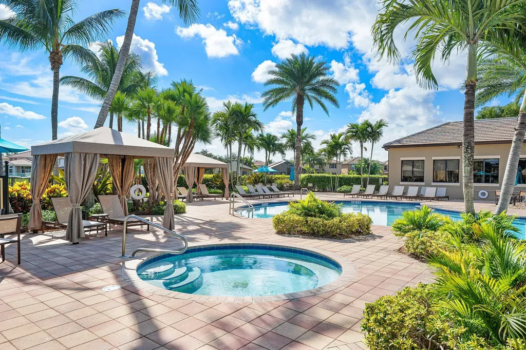 8564 Breezy Oak Way Boynton Beach FL 33473