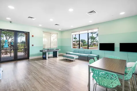 8564 Breezy Oak Way Boynton Beach FL 33473